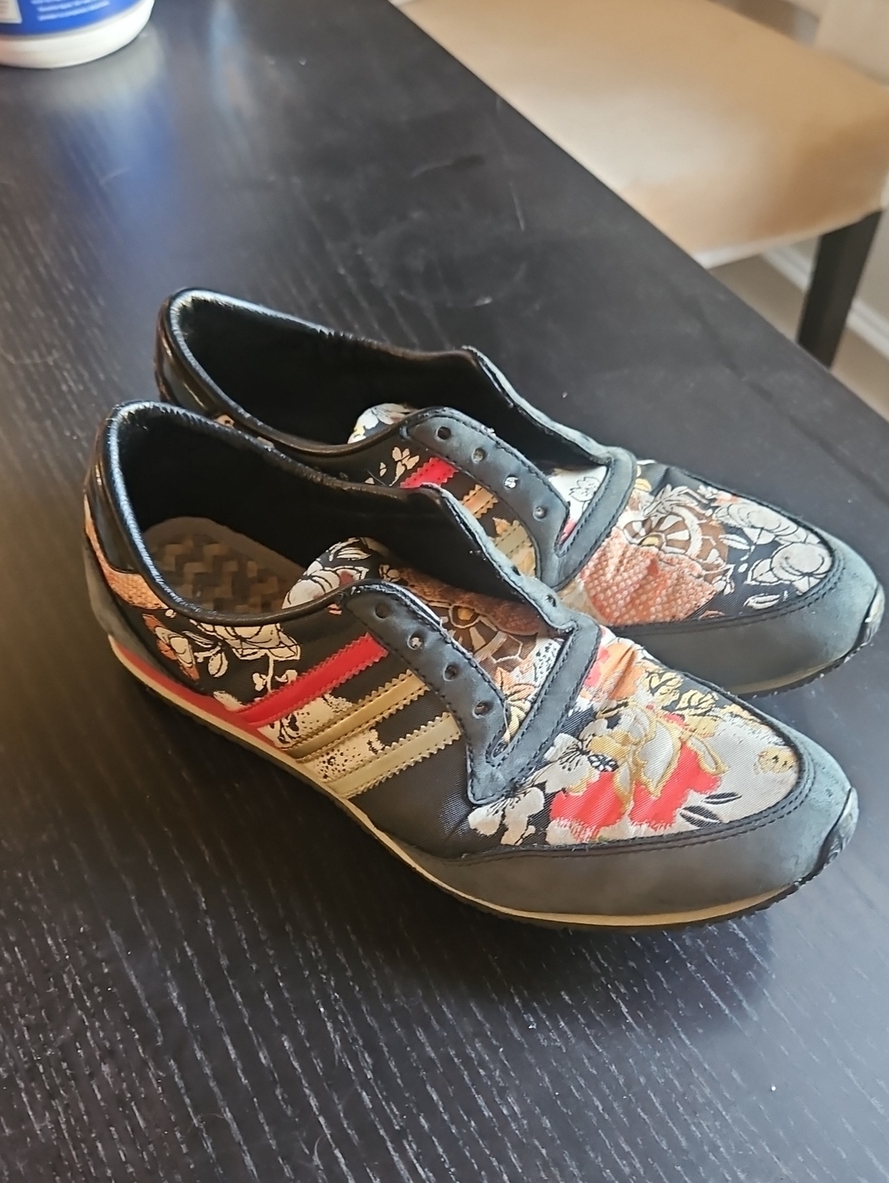 Adidas Galaxy Sleek Trainers Floral Pattern Sneakers with Red Accent No Laces